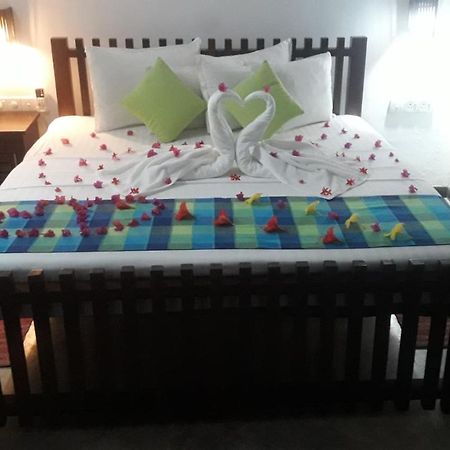Butterfly Jewel Bed & Breakfast อูนาวาตูนา ภายนอก รูปภาพ