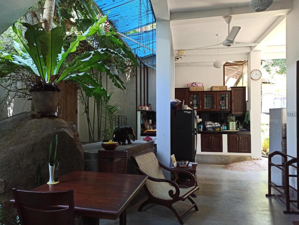 Butterfly Jewel Bed & Breakfast อูนาวาตูนา ภายนอก รูปภาพ