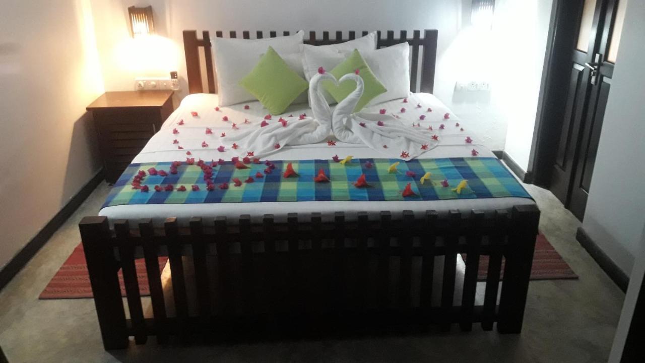 Butterfly Jewel Bed & Breakfast อูนาวาตูนา ภายนอก รูปภาพ