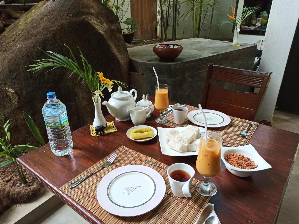 Butterfly Jewel Bed & Breakfast อูนาวาตูนา ภายนอก รูปภาพ